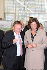 Staatsministerin Ilse Aigner besucht den Energie Campus Nürnberg