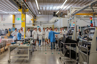 Zum Artikel "Exkursion zur Siemens Converter Factory"